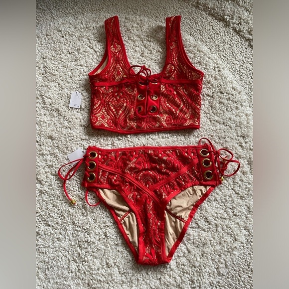 Red bikini lace design high rise high waist small bottom medium top NWT - Picture 3 of 14